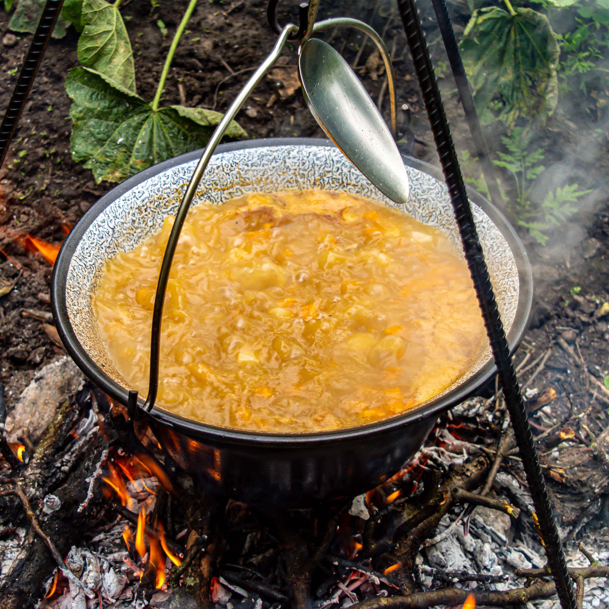 Maďarský kotlík na guláš 16L